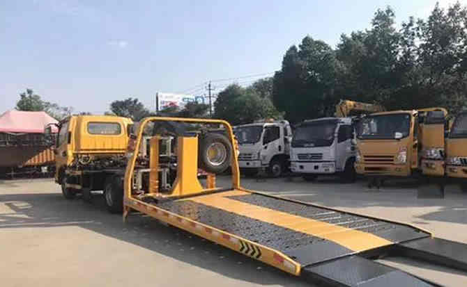 临潼区汽车中途维修案例